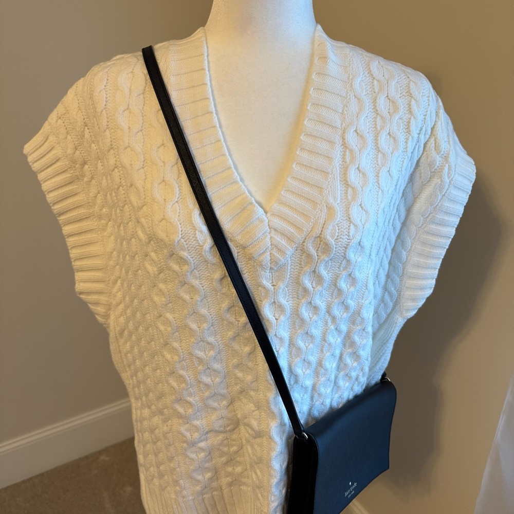 Ann Taylor Ivory knit sweater vest - Picture 2 of 10